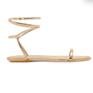 Stuart Weitzman Barelynude Flat Sandal in colour 'Ballet' gold size 9.5